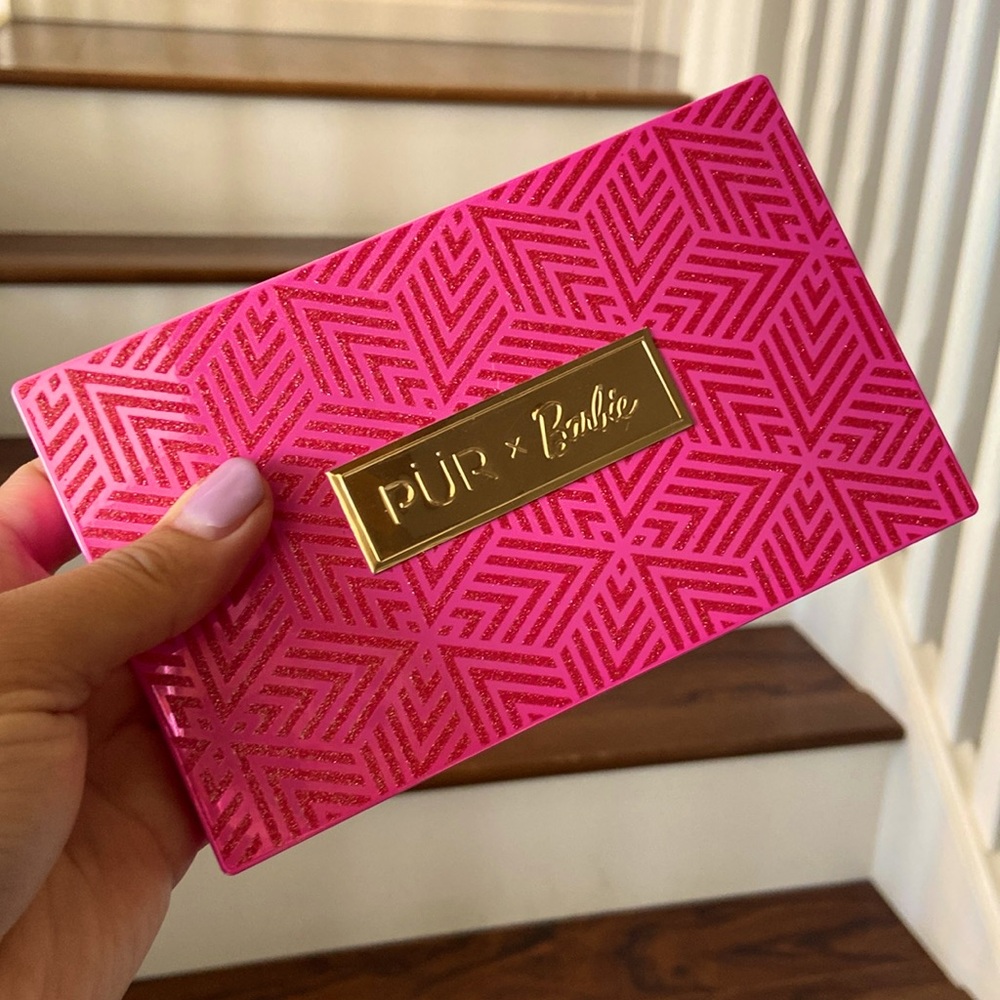 Pur x Barbie eyeshadow palette